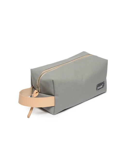 KEI toiletry bag