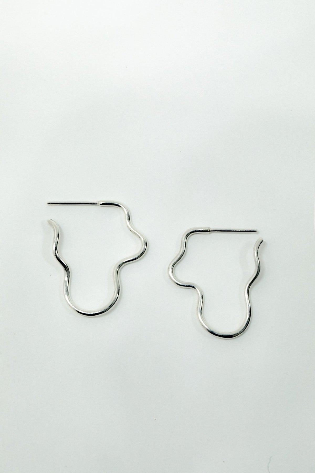 Curvy earrings