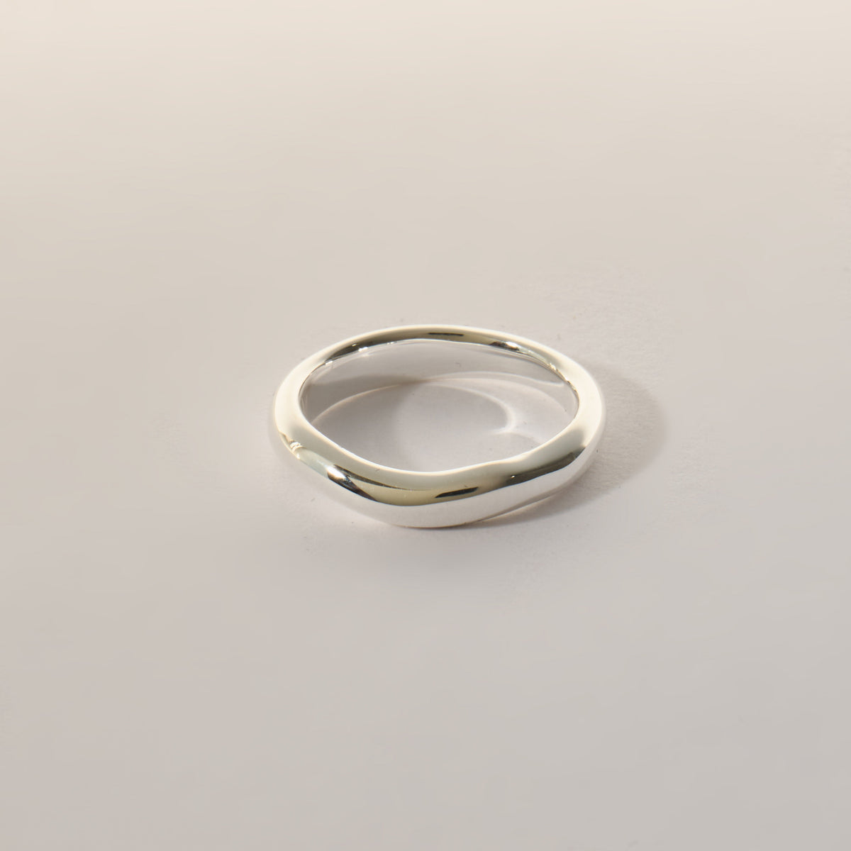 Lira ring