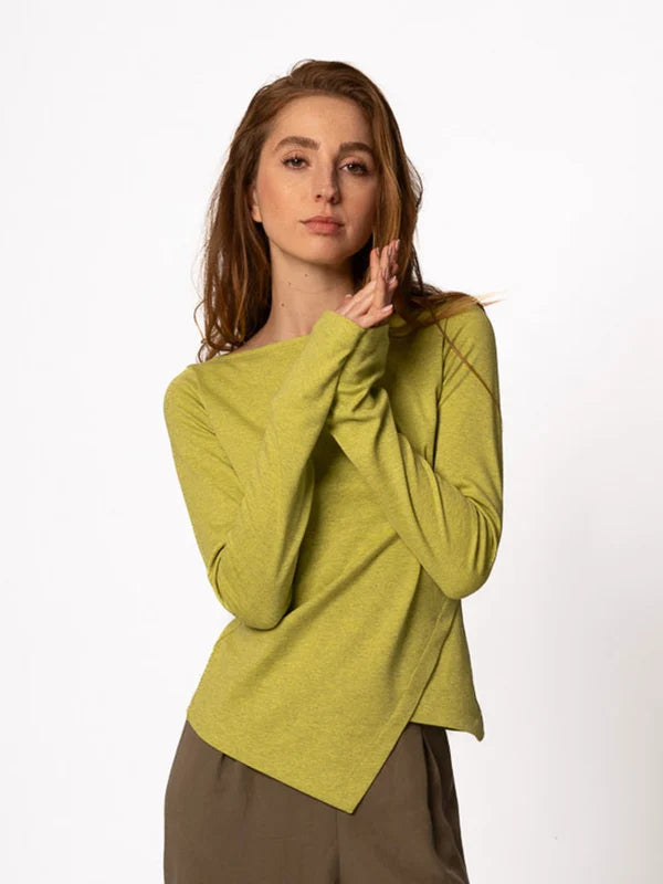 Shirt Alva – Fitted Asymmetric Longsleeve